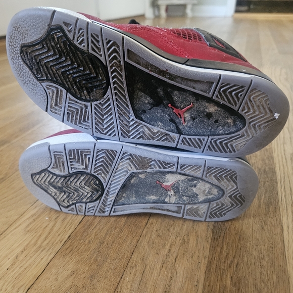 2013 Jordan 4 Retro Toro Bravo (GS) Size 13 c - Picture 5 of 6